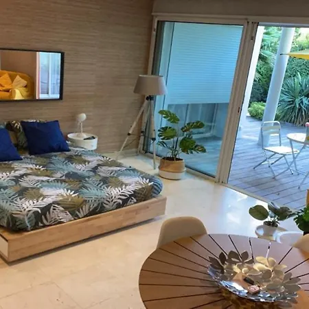 La Saint Jean Bas De Apartment *
