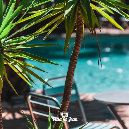 La Saint Jean Bas De * La Ciotat