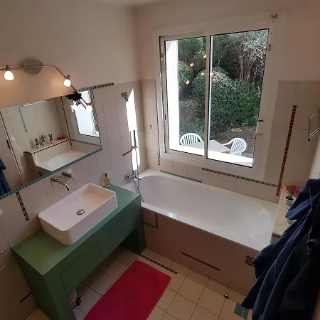 La Saint Jean Bas De * La Ciotat